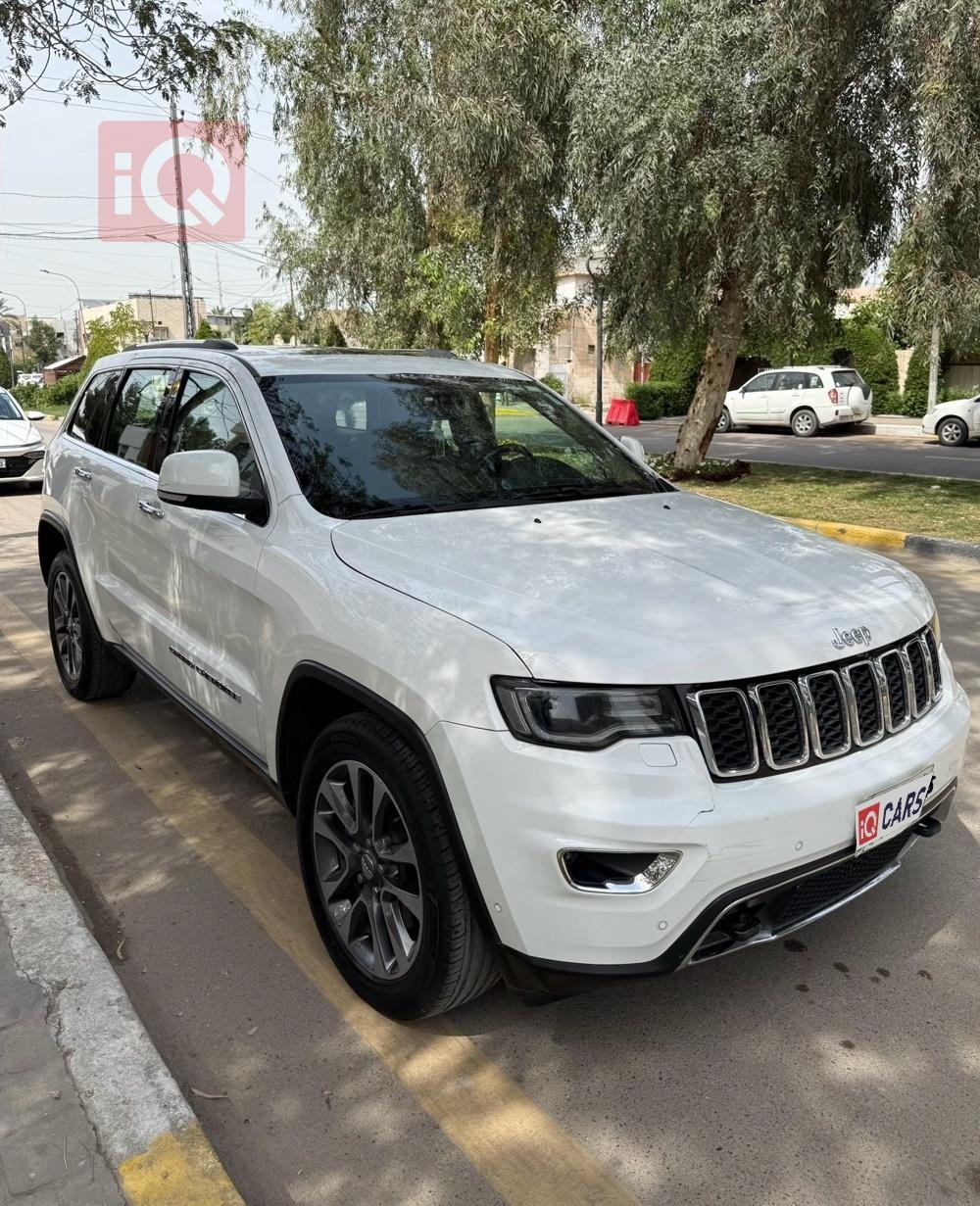 جيب جراند شيروكي